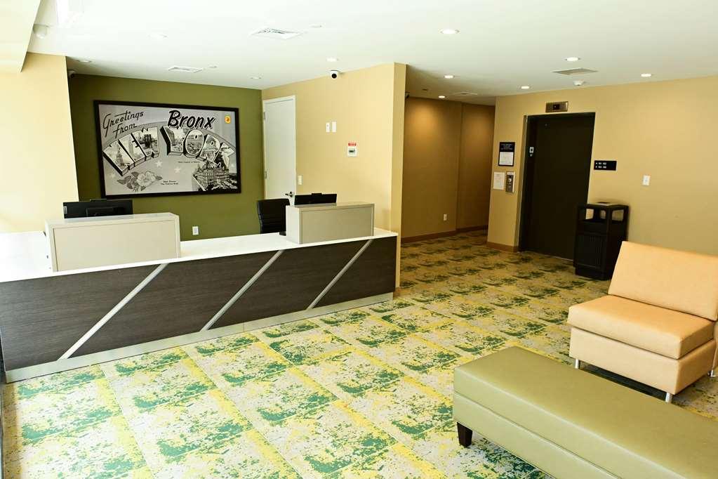 Super 8 By Wyndham Bronx Near Botanical Garden Hotel New York Interior photo
