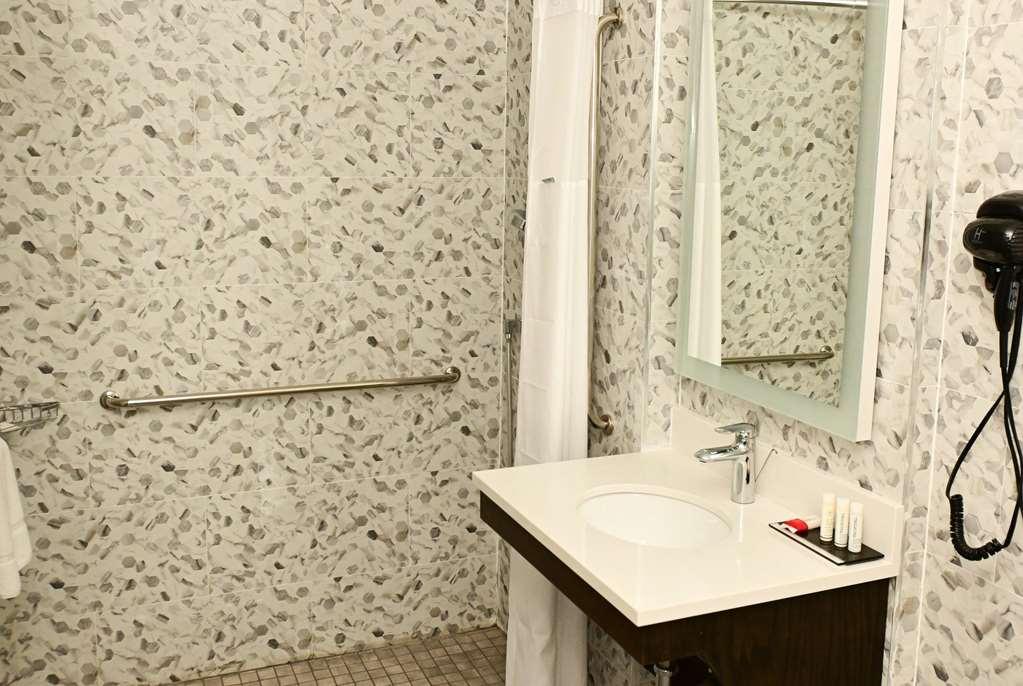 Super 8 By Wyndham Bronx Near Botanical Garden Hotel New York Room photo